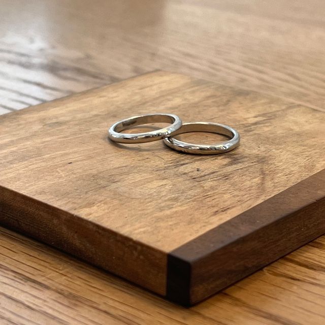 【CRAFY(クラフィ)の口コミ】 デザインはシンプルで中にダイヤと記念日を入れました。価格を抑えてこん…