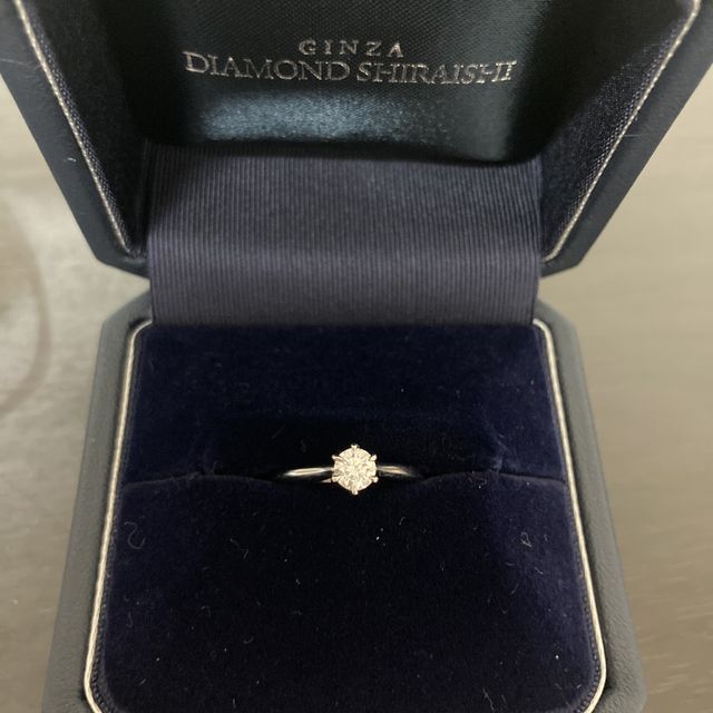 【銀座ダイヤモンドシライシの口コミ】 予約せず伺いましたが、試着をする中で気に入ったダイヤモンドに出会った…