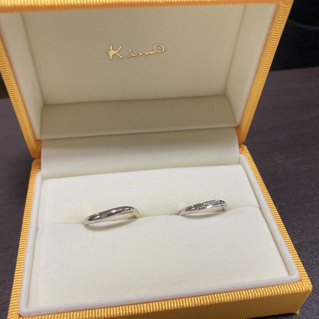 【ケイウノ ブライダル(K.UNO BRIDAL)の口コミ】 シンプルで上品な指輪に出会うことができました、2色も迷いましたが、全て…