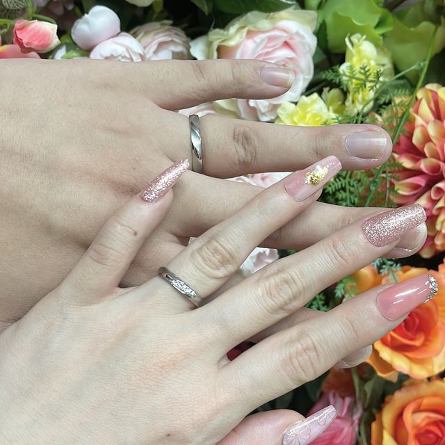 【TANZO.(鍛造指輪)の口コミ】 私たちは年を重ねても綺麗に付けられるように、太めの指輪を探していまし…