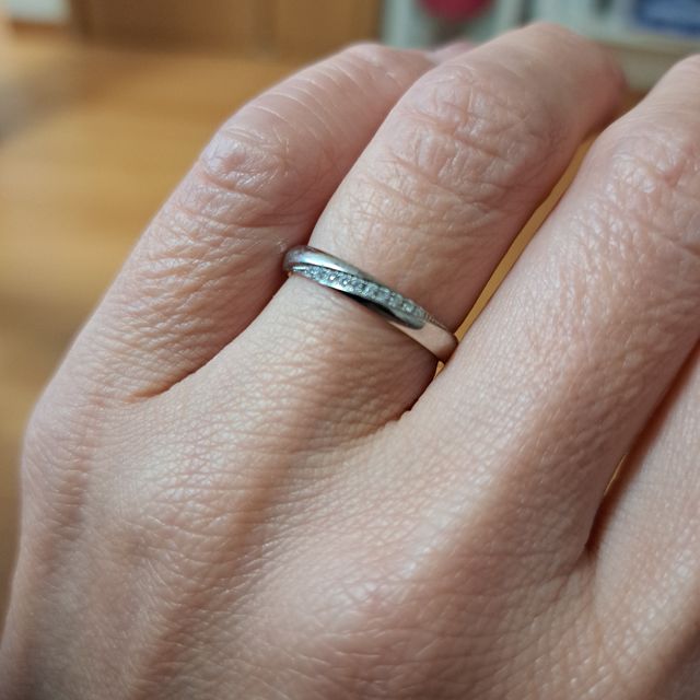 【PILOT BRIDAL(パイロットブライダル)の口コミ】 ふたりとも金属アレルギーがあるため、指輪をつけるかどうか悩んでいまし…