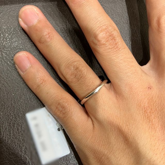 【TRECENTI(トレセンテ)の口コミ】 あまりほかでは種類がない、V字のペアリングなので人と被らず良かった
ダ…