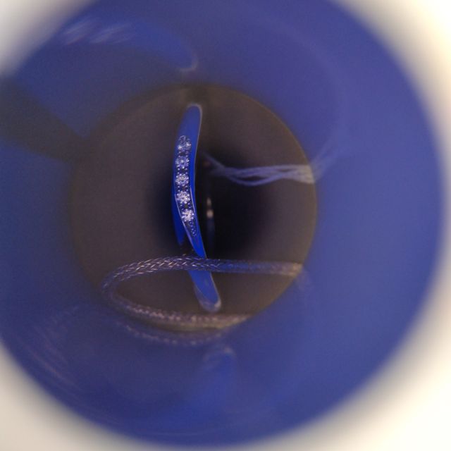 【アイプリモ(I-PRIMO)の口コミ】 リングに着くダイヤモンドは、中央にあるデザインが多いですが、変わった…