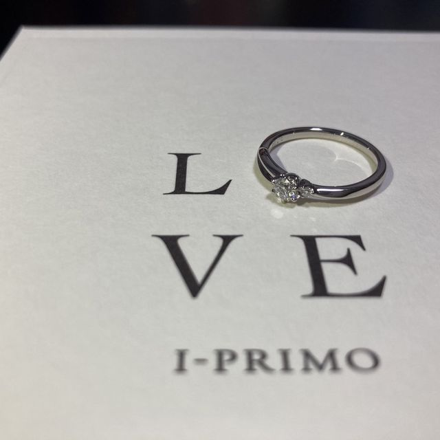 【アイプリモ(I-PRIMO)の口コミ】 指輪のデザイン:ダイヤのサイズが小さく、控えめなデザインを好む人にオス…