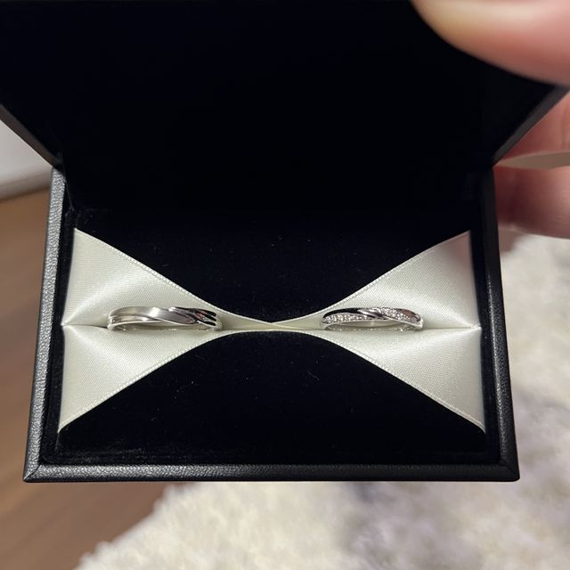 【エクセルコダイヤモンド(EXELCO DIAMOND)の口コミ】 デザインが可愛くてエレガントで気に入りました！
他と被らなくてダイヤモ…