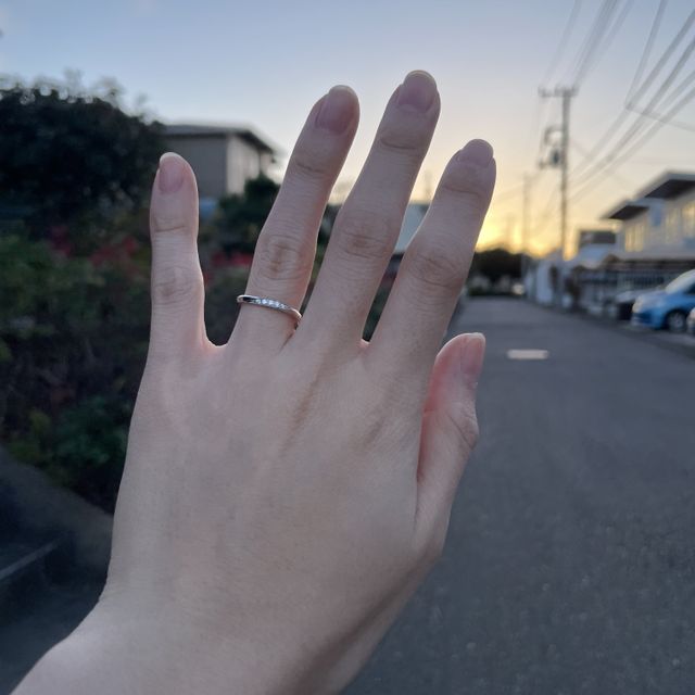 【アイプリモ(I-PRIMO)の口コミ】 ダイヤモンドが5個ついているのでキラキラしています。さらにつめが限りな…