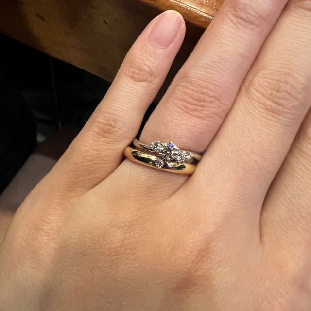 【ティファニー(Tiffany & Co.)の口コミ】 年齢を重ねてもつけ続けられるように太めのストレート、ゴールドを選びま…