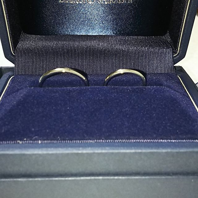 【銀座ダイヤモンドシライシの口コミ】 毎日、そして長く身につけていたい思いから、
飽きのこないシンプルなもの…