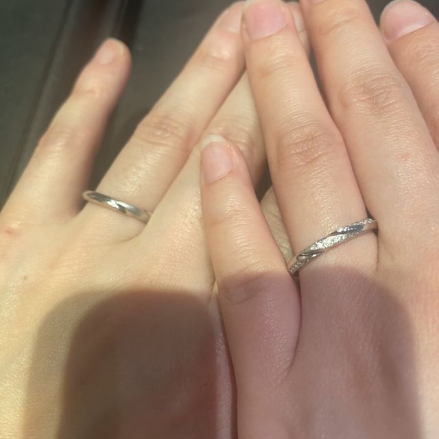 【エクセルコダイヤモンド(EXELCO DIAMOND)の口コミ】 プラチナのストレートで探していました。
ダイヤとプラチナがどちらも楽し…