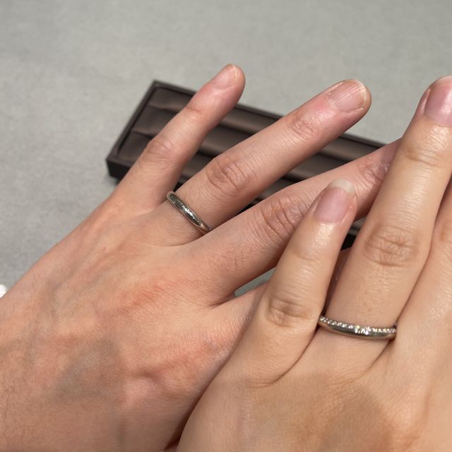 【アイプリモ(I-PRIMO)の口コミ】 片側にダイヤがついているため、2wayとしても使えるところが良く、丸みや…