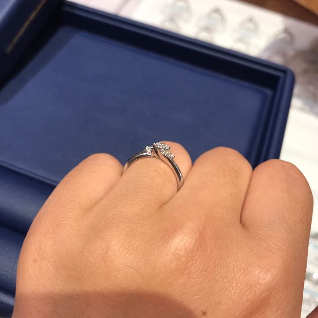 【銀座ダイヤモンドシライシの口コミ】 ダイヤモンドの3Cと価格のバランスがちょうどよかったのがダイヤモンドシ…