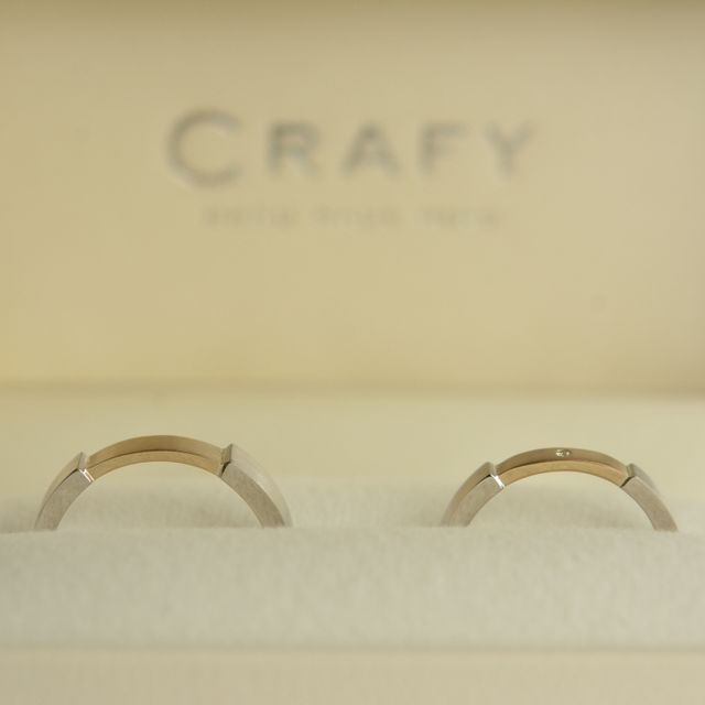 【CRAFY(クラフィ)の口コミ】 シンプルだけれど、オリジナル感がある指輪にしたくて、２つの素材にした…