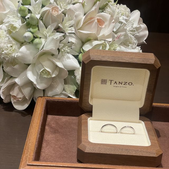【TANZO.(鍛造指輪)の口コミ】 長年つけるものなので、シンプルであきないデザインがいいなと思ってまし…