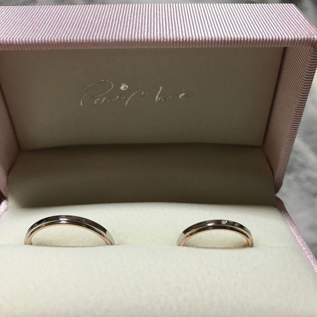 【Petit Marie(プチマリエ)の口コミ】 決め手はやっぱりデザインです。
普通の指輪よりデザイン変わったやつを考…
