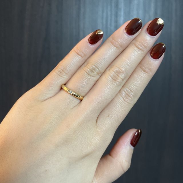 【ラザール ダイヤモンド(LAZARE DIAMOND)の口コミ】 ゴールド&times;一粒ダイヤでシンプルなデザインではあるものの、ダイヤが…