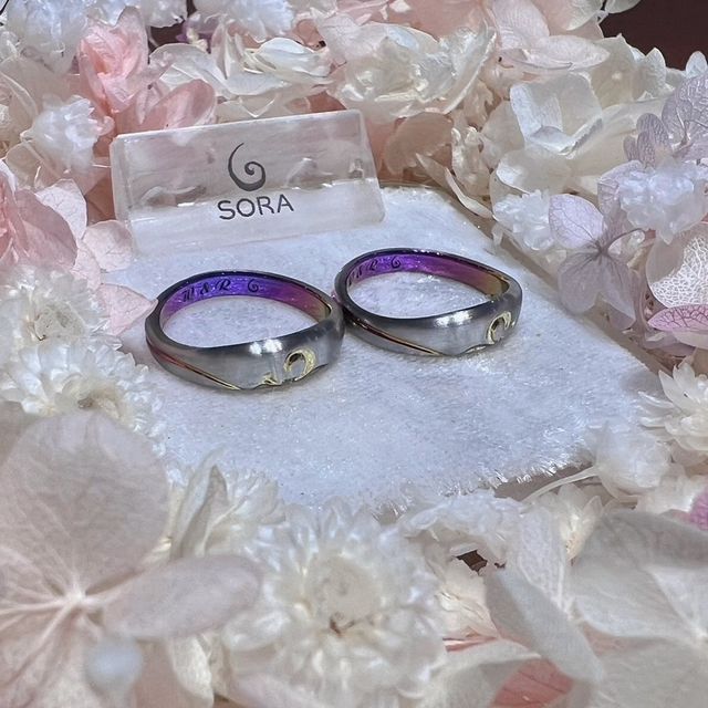 【SORA(ソラ)の口コミ】 どんな指輪にしたいか、ふたりのストーリーを聞きながらデザイン画をその…