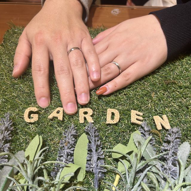 【PILOT BRIDAL(パイロットブライダル)の口コミ】 メンズのは斜めにデザインが入っており、ぱっと見はシンプルですが気に入…