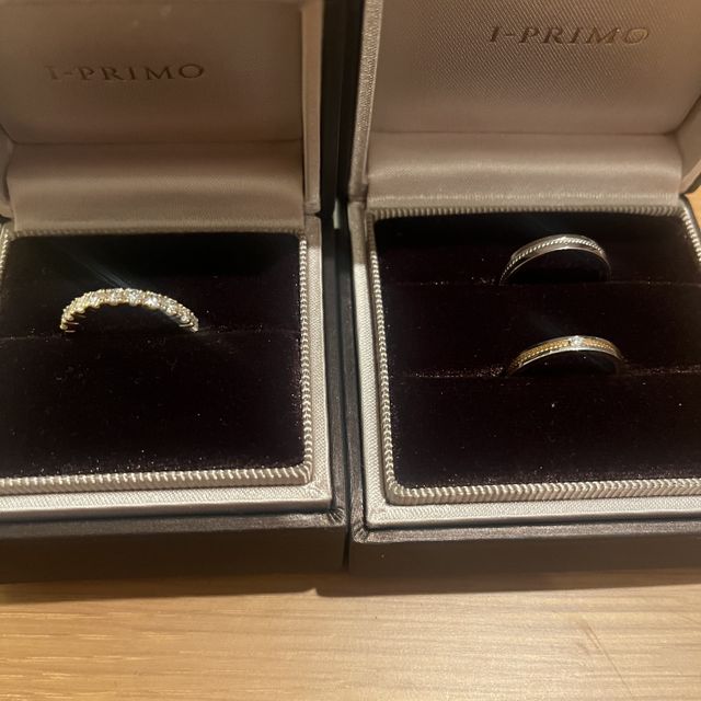 【アイプリモ(I-PRIMO)の口コミ】 指輪をえらぶ時に手に取って色々と見ていましたが、やっぱりさいしょに目…