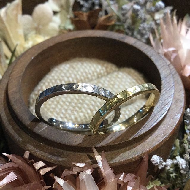 【鎌倉彫金工房の口コミ】 デザインはつちめ。
仕上げはクリア。
見本品がたくさんあり、その中から…