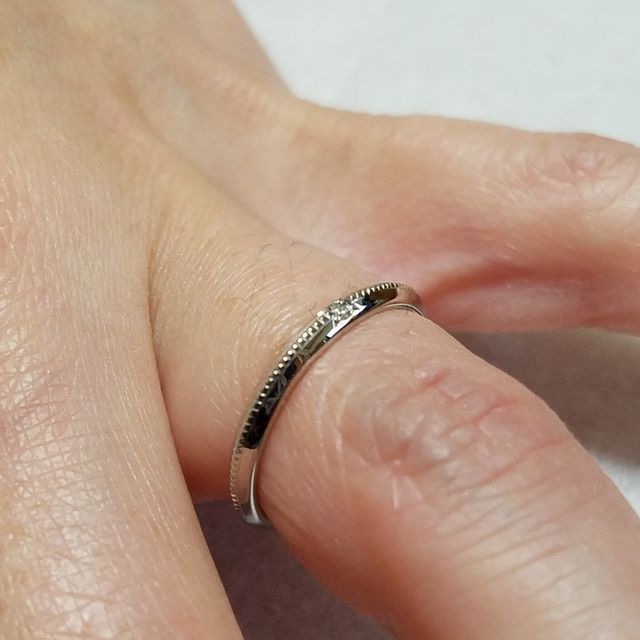 【DEAREST(ディアレスト)の口コミ】 普段づかいの指輪を　探していました　
いろいろデザインがあって悩みまし…