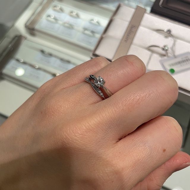 【アイプリモ(I-PRIMO)の口コミ】 ダイアナカットにかなりこだわっており、とても上品で美しいというのが最…