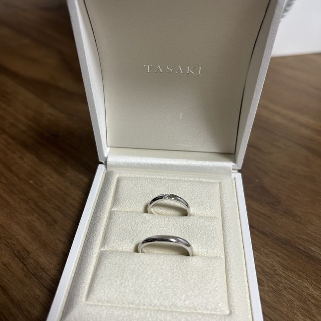【TASAKI(タサキ)の口コミ】 一粒のダイヤモンドが付いている結婚指輪を探しておりました。タサキの指…