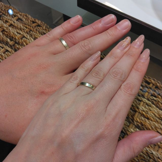 【杢目金屋(もくめがねや)の口コミ】 2人だけのオリジナルの指輪を作ることができ、杢目がとっても綺麗です。ま…