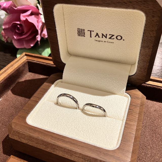 【TANZO.(鍛造指輪)の口コミ】 フルオーダーなので自分達だけの指輪を作ることができます。また鍛造製法…