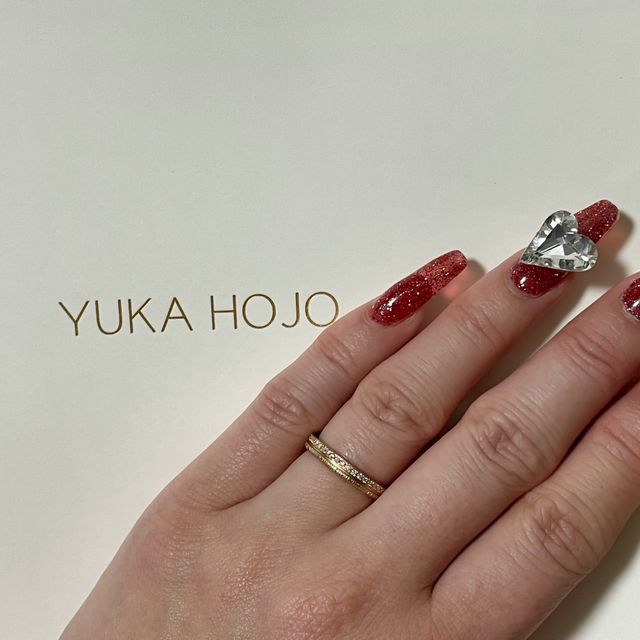 【YUKA HOJO(ユカホウジョウ)の口コミ】 マットな質感に繊細で凝ったデザイン、肌に馴染むピンクゴールド、どこを…