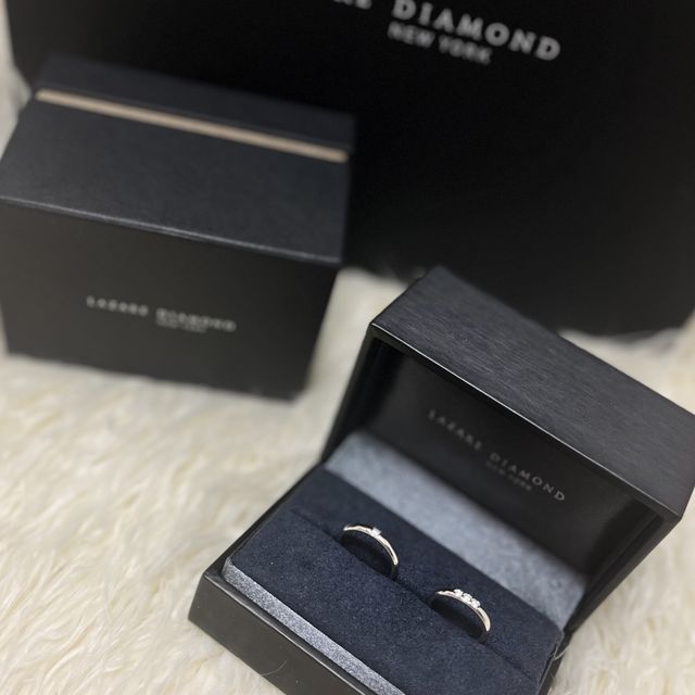 【ラザール ダイヤモンド(LAZARE DIAMOND)の口コミ】 デザインがとにかくかわいくておすすめです。
種類も多いので自分の好みの…