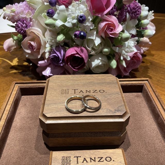 【TANZO.(鍛造指輪)の口コミ】 自分たちが作りたい希望の指輪を言葉で伝えると、いくつも提案をしていた…