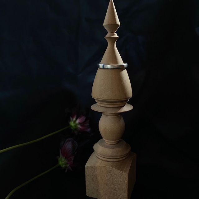 【atelier ST, CAT(アトリエ エスティーキャット)の口コミ】 デザイン性がありつつもシンプルなデザインに惹かれました。
同じデザイン…