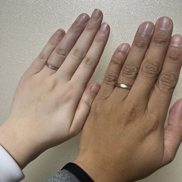 【Cayof(カヨフ)の口コミ】 2人とも、できるかぎりシンプルなものを！大切にしました。また結婚指輪と…