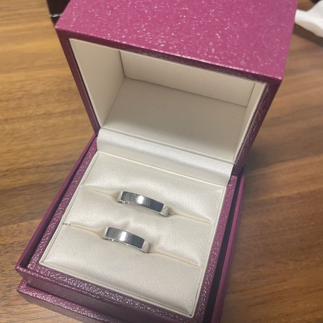 【ブルガリ(BVLGARI)の口コミ】 夫婦共に手が大きく、指が長いため、細めのデザインだとアンバランスなの…