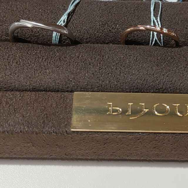 【LOVE NOTESの口コミ】 婚約指輪セレナーデが気になっており、その流れでセットの結婚指輪セレナ…