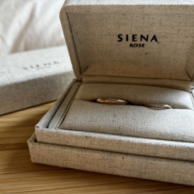 【SIENAROSE(シエナロゼ)の口コミ】 強度のある素材であることと、手が綺麗に見えるようなデザインになってい…