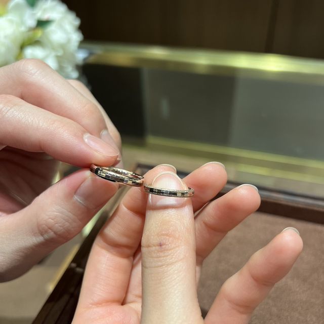 【TANZO.(鍛造指輪)の口コミ】 まずは丈夫な所に魅力を感じています。
更にデザインも素晴らしく、自分達…