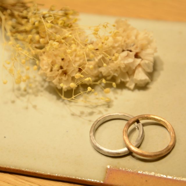 【CRAFY(クラフィ)の口コミ】 他の人と被るのが嫌な方におすすめです。
指輪のデザインサンプルを店員さ…