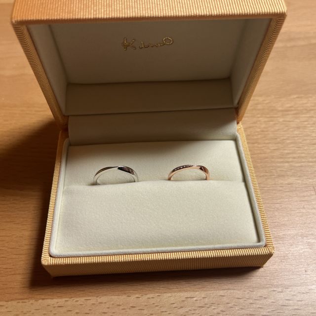 【ケイウノ ブライダル(K.UNO BRIDAL)の口コミ】 指輪の内側の刻印をデザイナーさんがオリジナルで希望通りに描いてくれる…