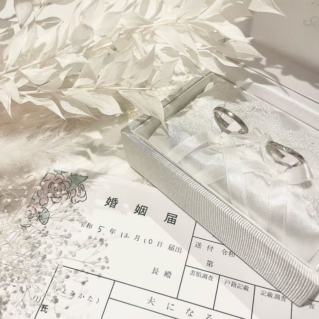 【JEWELRY STUDIO Advance(ジュエリースタジオアドバンス)の口コミ】 ゴールドにもシルバーにも見える中間のブラウンゴールドがとってもちょう…