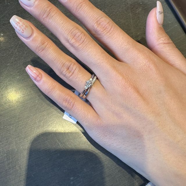 【ケイウノ ブライダル(K.UNO BRIDAL)の口コミ】 リボンが付いていて可愛らしく、重ね付けもしたかったのでこれにしました…