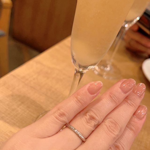 【アイプリモ(I-PRIMO)の口コミ】 いろんな角度からみてもダイヤが見えるデザイン、1列に全てダイヤがあるも…