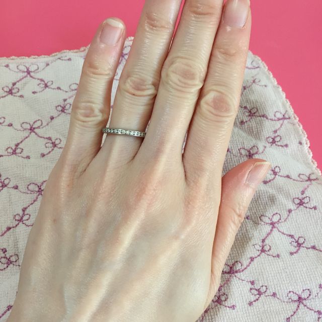 【ティファニー(Tiffany & Co.)の口コミ】 仕事中でも身に付けられるフルサークルのエタニティリングを探していまし…