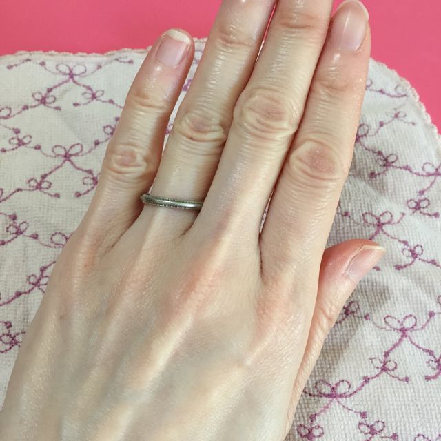 【ティファニー(Tiffany & Co.)の口コミ】 マリッジリングはダイヤ無しで、でもシンプル過ぎないものを探していまし…