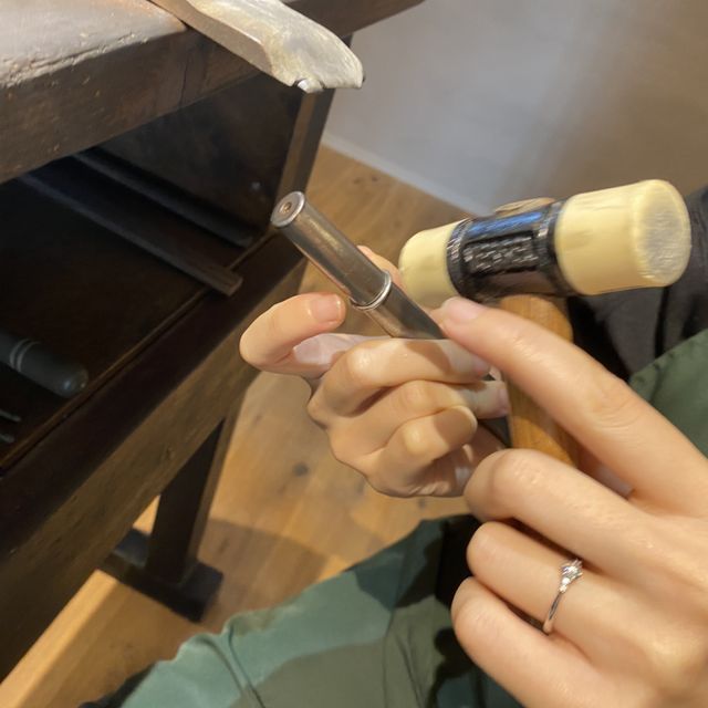 【鎌倉彫金工房の口コミ】 素材、品質はもちろん良く、デザインも幅広く選ぶことができました。私は…