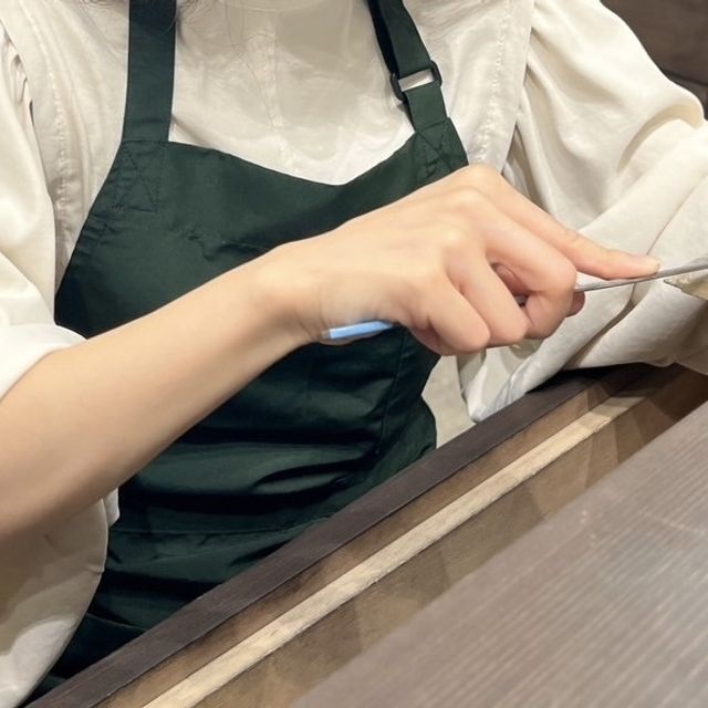 【鎌倉彫金工房の口コミ】 デザインと細さ、金属の種類をサンプルを指にはめながら決めていきました…