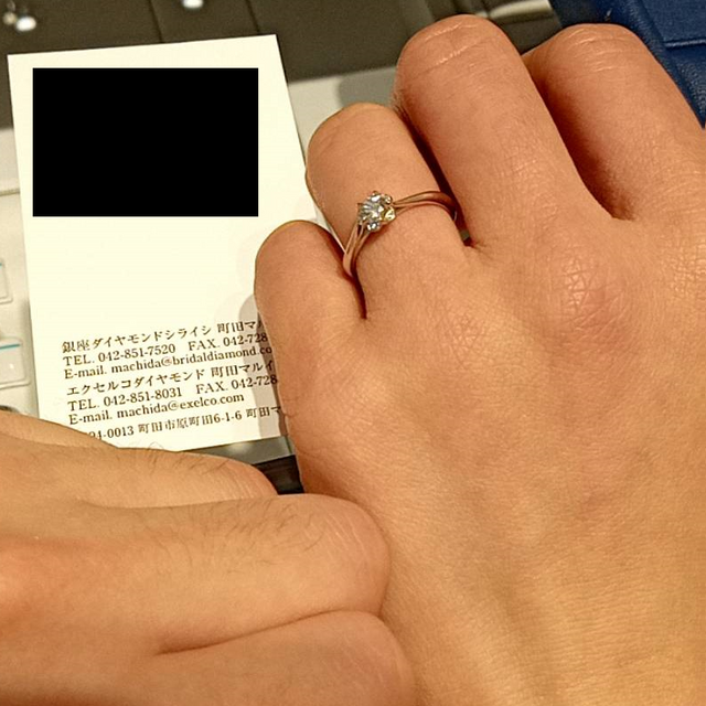 【銀座ダイヤモンドシライシの口コミ】 花や星の類かつ、かわいい系統の指輪を探していました。特にバラ、カスミ…