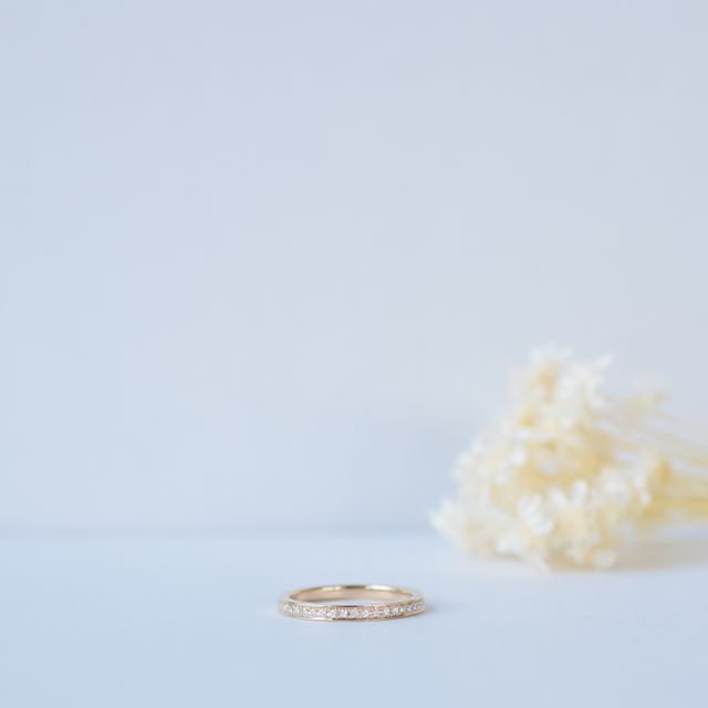 【CRAFY(クラフィ)の口コミ】 デザインはハーフエタニティで、色はオプションのブラウンゴールドにしま…