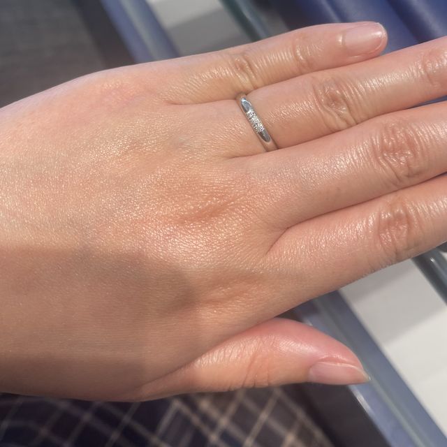 【銀座ダイヤモンドシライシの口コミ】 銀座ダイヤモンドシライシの名にふさわしい、ダイヤモンドが主役の指輪で…
