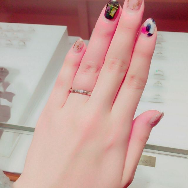 【銀座ダイヤモンドシライシの口コミ】 色々着けて見ましたが、着け心地かとても良かったです！
シンプル過ぎず、…